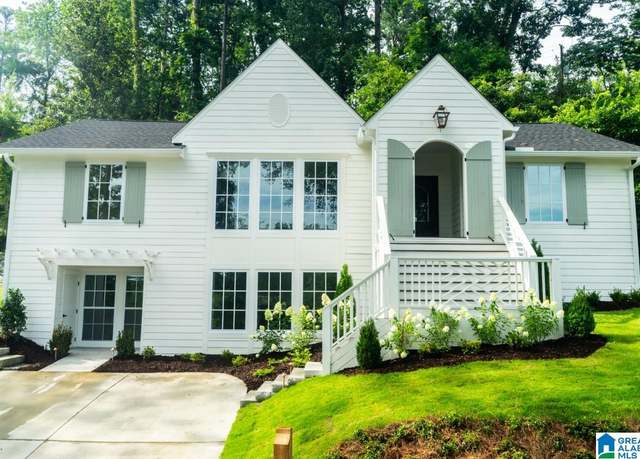 Property at 327 E Glenwood Dr, Homewood, AL 35209, 4 beds, 3.5 baths