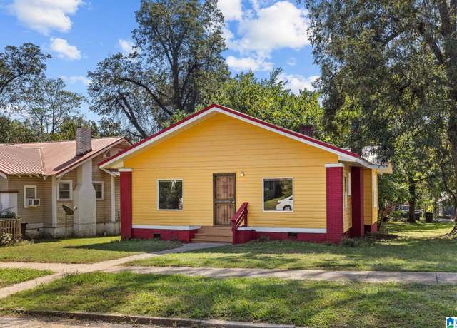 Property at 1621 2nd Ct W, Birmingham, AL 35208, 3 beds, 1 bath