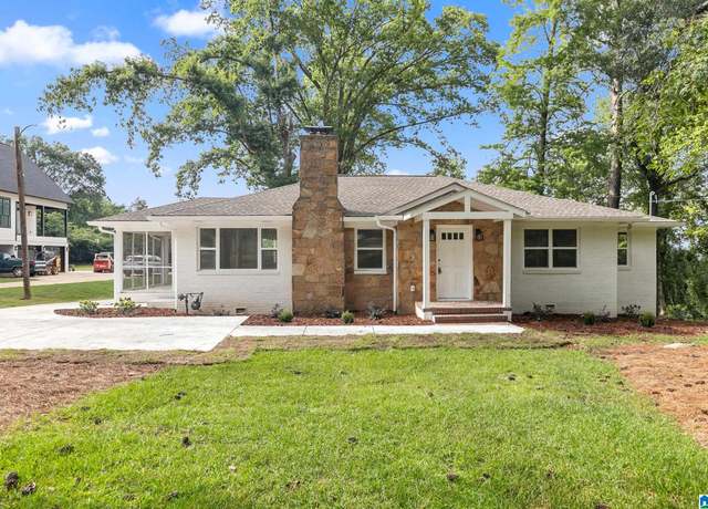 Property at 1576 Berry Rd, Homewood, AL 35226, 4 beds, 2.5 baths