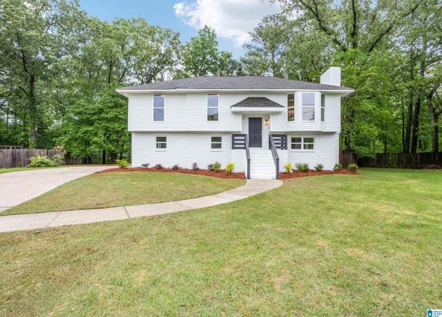 Property at 5845 Jeffery Dr, Mount Olive, AL 35117, 5 beds, 3 baths