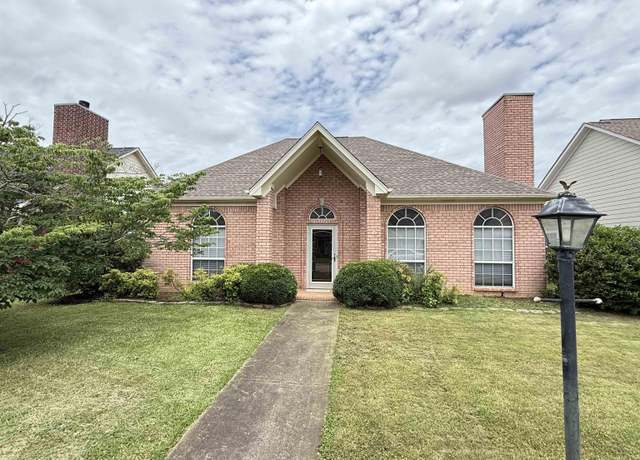 Property at 126 Braxton Way, Pelham, AL 35124, 3 beds, 2 baths