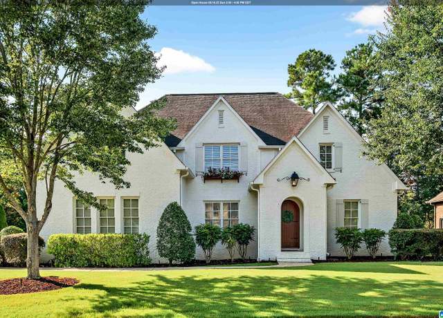 Property at 4267 Hamlin Pl, Vestavia Hills, AL 35242, 5 beds, 3.5 baths