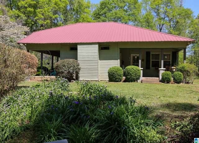 Property at 345 3rd St SE, Wedowee, AL 36278, 3 beds, 1 bath