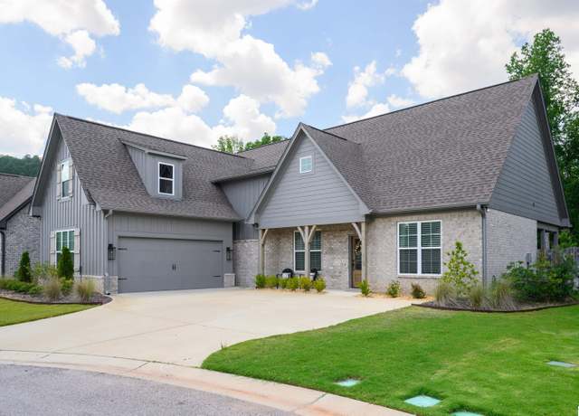 Property at 325 Kinross Cv, Pelham, AL 35124, 4 beds, 3 baths