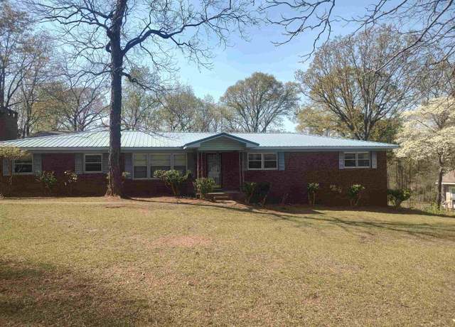 Property at 694 Center Point Rd, Sylacauga, AL 35151, 3 beds, 2 baths
