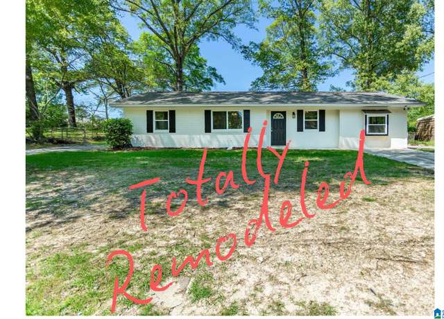 Property at 122 Mims Cir, Clanton, AL 35045, 4 beds, 1 bath