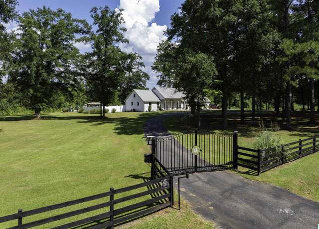 Property at 222 County Road 107, Montevallo, AL 35115, 4 beds, 4 baths