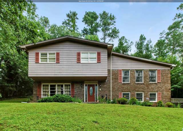 Property at 3633 Leslie Ann Rd, Vestavia Hills, AL 35243, 3 beds, 2.5 baths