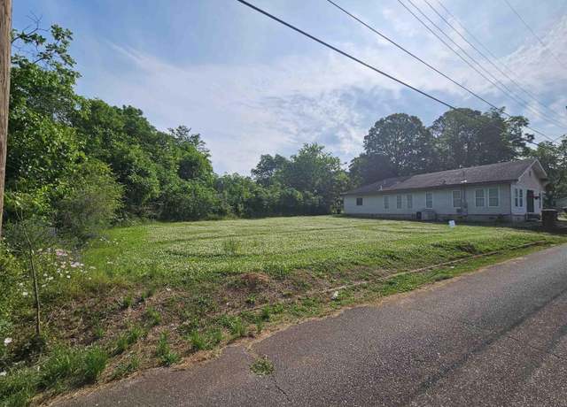 Property at 6108 6th St S #2, Lipscomb, AL 35020