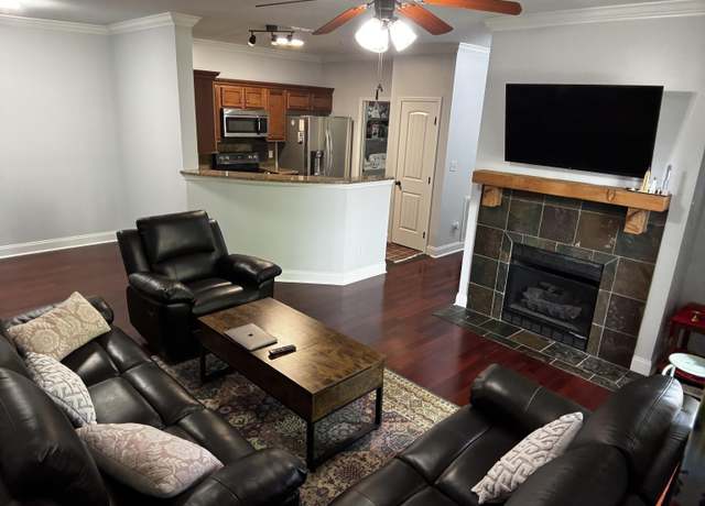 Property at 312 Riverhaven Pl #312, Hoover, AL 35244, 3 beds, 2 baths