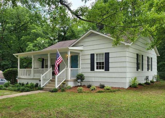 Property at 105 W Sterrett St, Columbiana, AL 35051, 3 beds, 2 baths