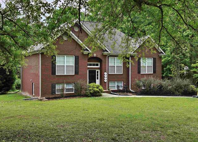Property at 1462 Virginia Ln, Hueytown, AL 35023, 4 beds, 3 baths