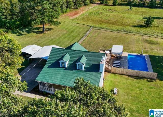 Property at 440 Hollybrook Rd, Columbiana, AL 35051, 2 beds, 2 baths