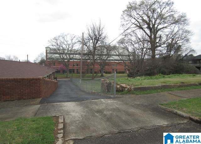 Property at 315 E 7th St Unit 6,7, Anniston, AL 36207