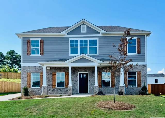 Property at 469 Avondale Ln, Pell City, AL 35125, 4 beds, 3.5 baths