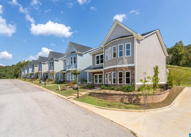 Property at 84 Harbor Pointe Dr, Talladega, AL 35160, 3 beds, 3.5 baths