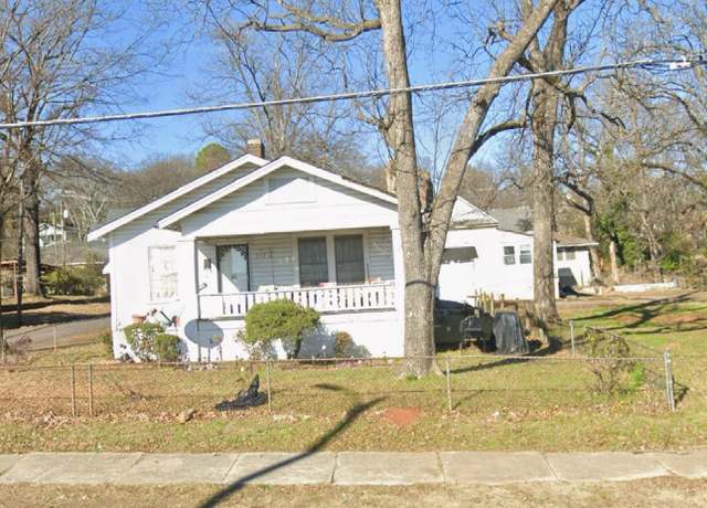 Property at 642 8th Ave W, Birmingham, AL 35204, 3 beds, 1 bath
