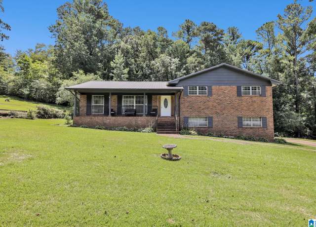 Property at 809 Oak Ridge Dr, Birmingham, AL 35214, 3 beds, 2 baths