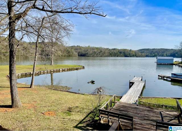 Property at 71 Marina Pl, Adger, AL 35006, 3 beds, 2 baths