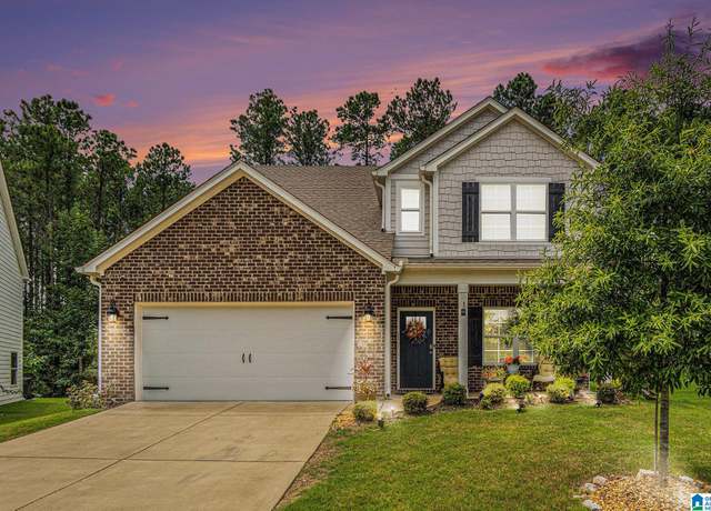 Property at 1184 Riviera Dr, Calera, AL 35040, 5 beds, 2.5 baths