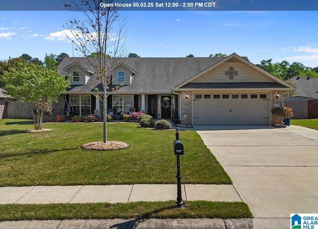 Property at 1117 Silver Creek Ln, Alabaster, AL 35007, 4 beds, 2 baths
