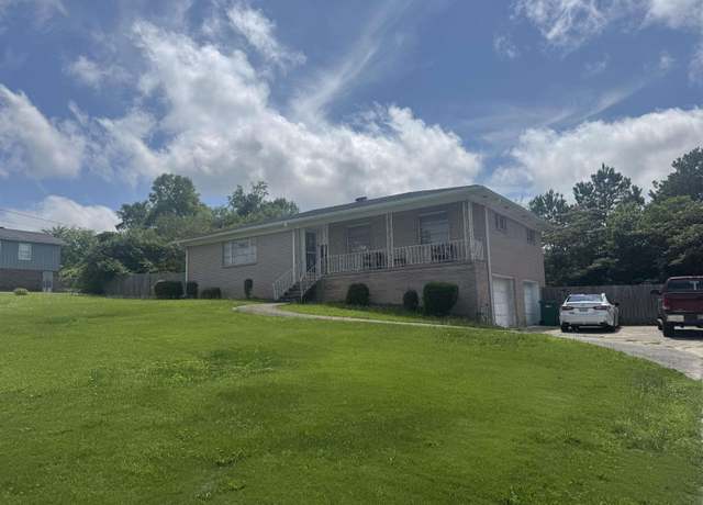 Property at 2532 5th St NE, Center Point, AL 35215, 3 beds, 2 baths