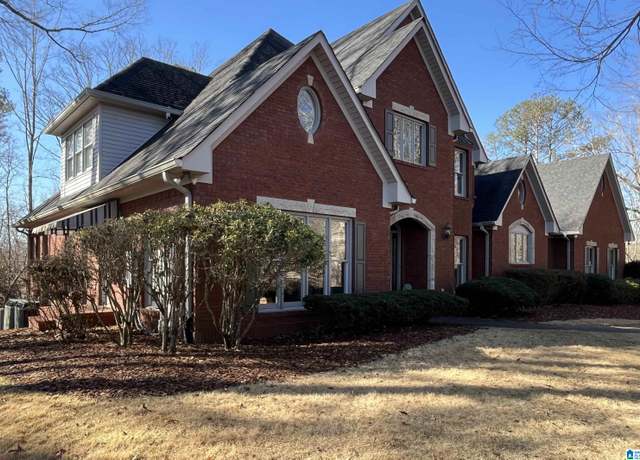 Property at 535 Moss Creek Cir, Helena, AL 35080, 4 beds, 4.5 baths