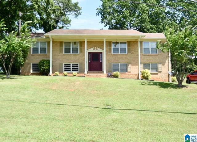 Property at 425 Grandview Dr, Eastaboga, AL 36260, 4 beds, 2.5 baths