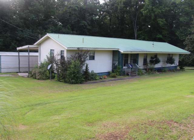 Property at 204 Davis St, Piedmont, AL 36272, 2 beds, 2.5 baths