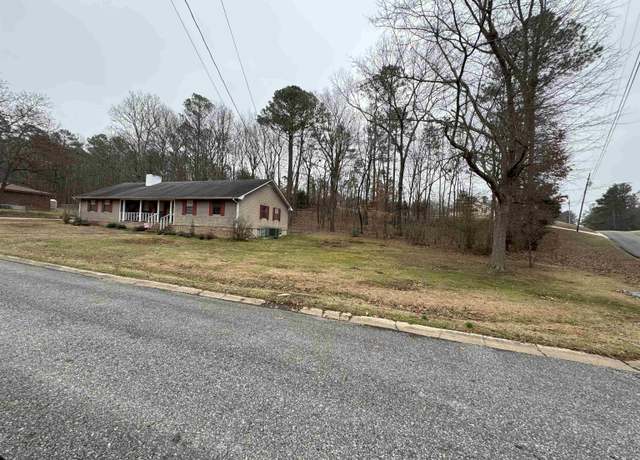 Property at 330 Jerry Ave, Talladega, AL 35160, 3 beds, 2 baths