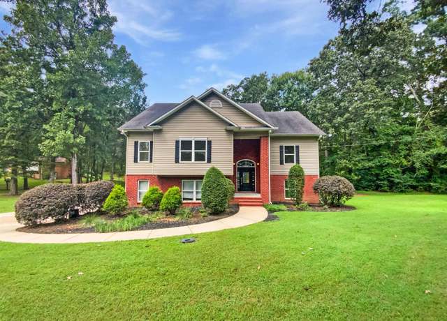 Property at 121 Old Spanish Trl, Alabaster, AL 35007, 4 beds, 3 baths