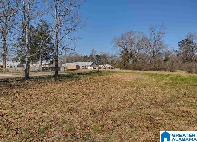 Property at 807 Yellowleaf Rd #1, Clanton, AL 35045