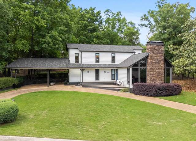 Property at 2616 Chimney Hills Cir, Vestavia Hills, AL 35226, 3 beds, 2.5 baths