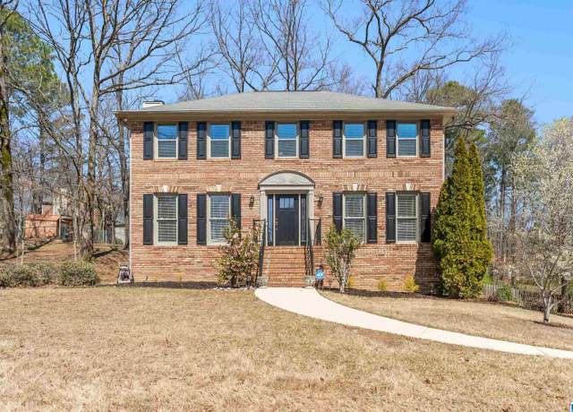 Property at 1641 Russet Crest Ln, Hoover, AL 35244, 3 beds, 2.5 baths