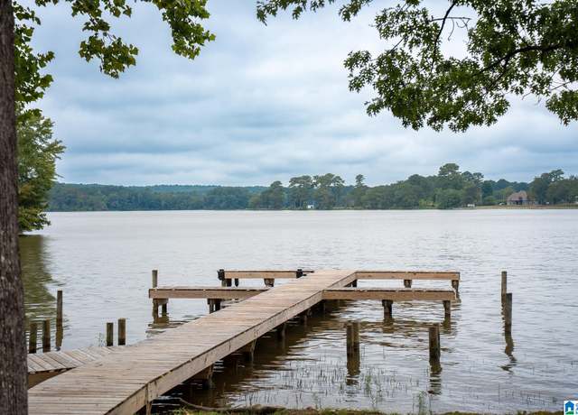 Property at 220 Boathouse Cir #220, Sylacauga, AL 35151