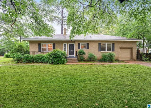 Property at 2105 22nd Ave, Northport, AL 35476, 3 beds, 2 baths