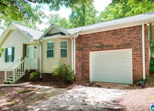 Property at 5135 Amberwood Ln, Pinson, AL 35126, 3 beds, 2 baths