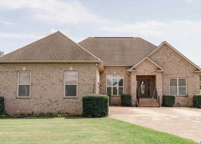 Property at 18575 Meadow Run Dr, Vance, AL 35490, 3 beds, 2 baths