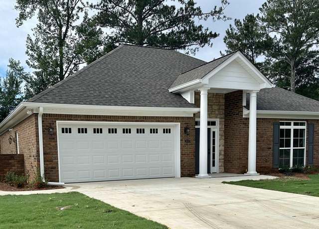Property at 202 Village Cir, Anniston, AL 36207, 2 beds, 2 baths