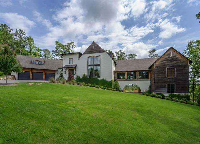 Property at 123 Trillium Dr, Birmingham, AL 35210, 4 beds, 4.5 baths