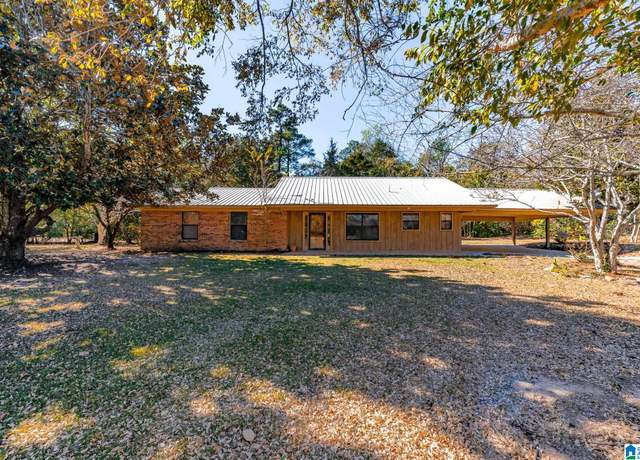 Property at 390 County Road 423, Clanton, AL 35045, 3 beds, 2 baths