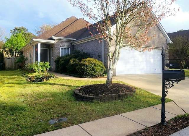 Property at 147 Highview Cv, Pelham, AL 35124, 3 beds, 2 baths
