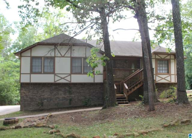 Property at 4856 Nottingham Ln, Birmingham, AL 35223, 3 beds, 2 baths