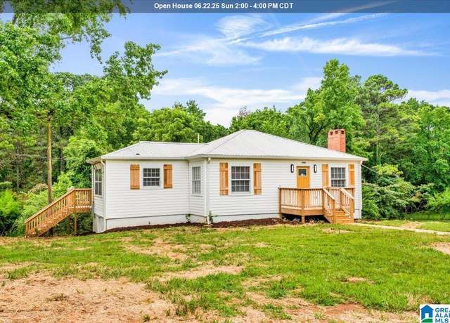 Property at 1818 Hillcrest Rd NE, Center Point, AL 35215, 4 beds, 2.5 baths