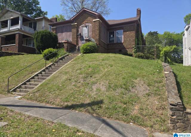 Property at 2854 20th St W, Birmingham, AL 35208, 3 beds, 1.5 baths