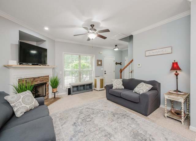 Property at 2392 Ridgemont Dr, Birmingham, AL 35244, 3 beds, 2.5 baths