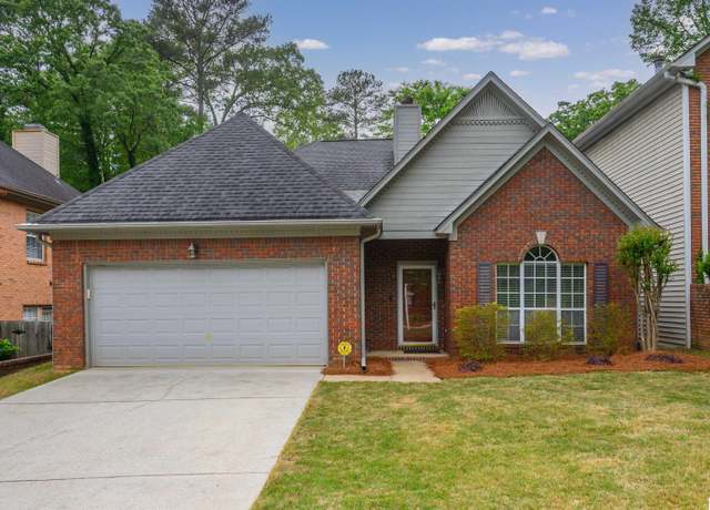 Property at 3105 Boxwood Dr, Hoover, AL 35216, 3 beds, 2 baths