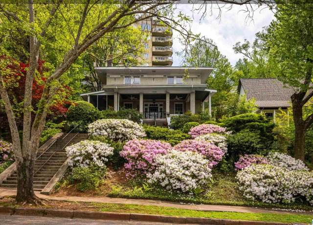 Property at 1479 Milner Cres S, Birmingham, AL 35205, 3 beds, 2.5 baths