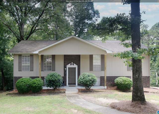 Property at 2732 Windcrest Cir, Gardendale, AL 35071, 3 beds, 2 baths