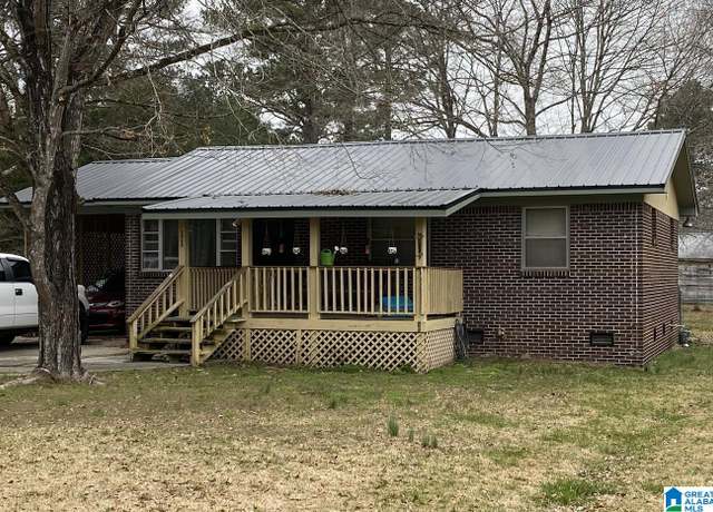 Property at 2080 Carson St, Calera, AL 35040, 3 beds, 2 baths
